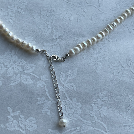 Miss gentle Baroque Pearl Necklace